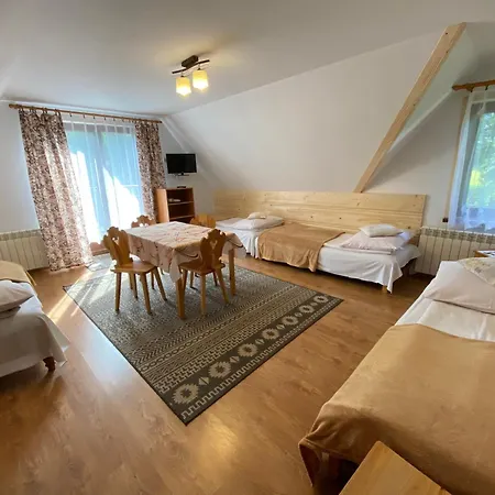 Wynajem Pokoi Beata בית אירוח בוקוווינה טטז'אנסקה